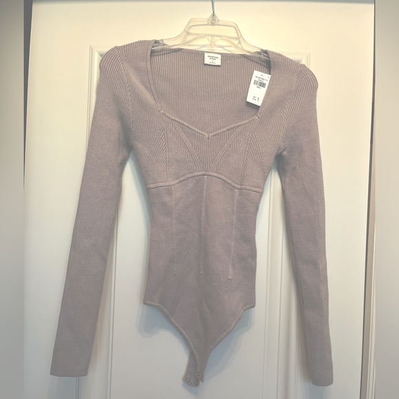 NWT! Abercrombie & Fitch Bodysuit - Picture 1 of 3